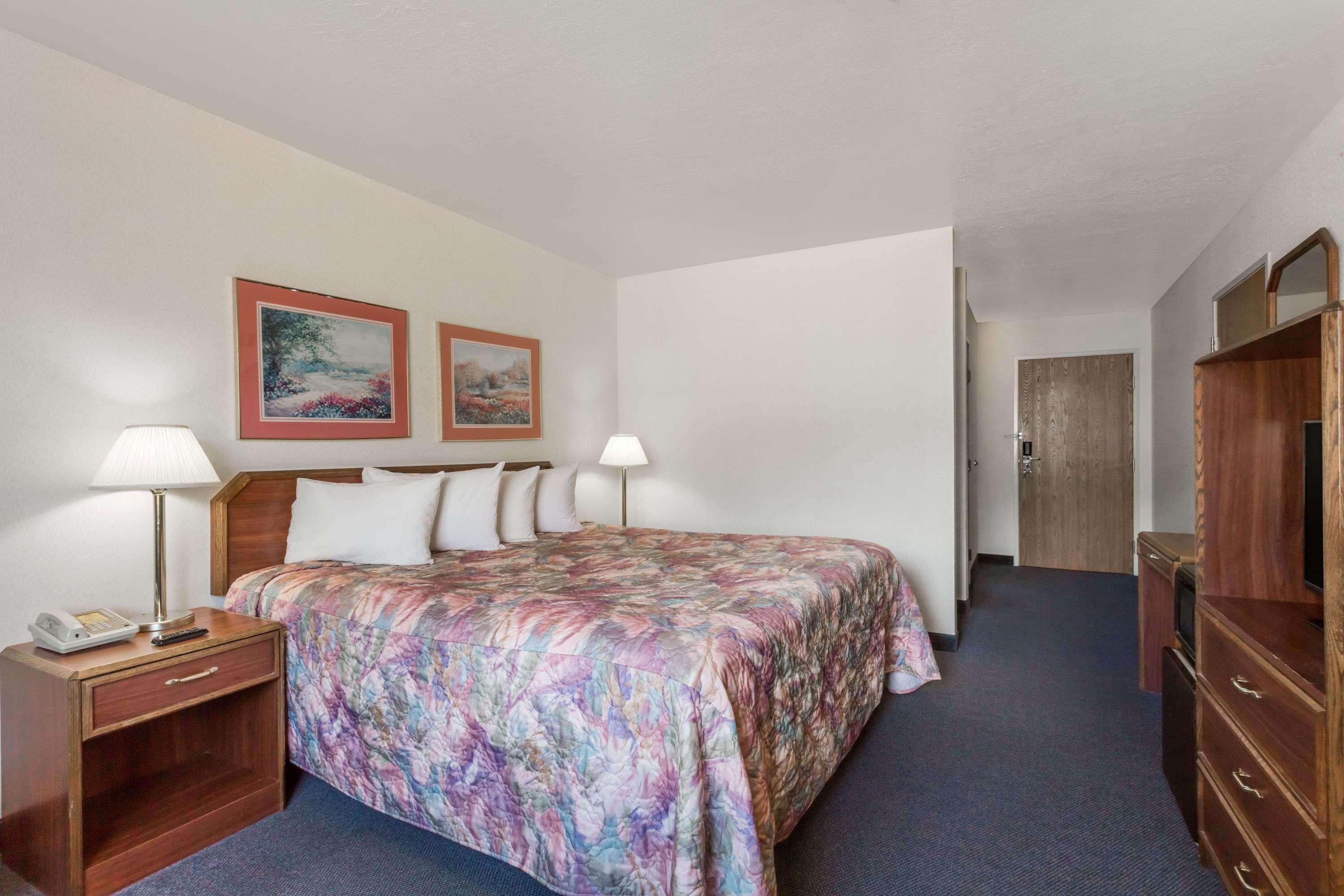 Days Inn By Wyndham Capitol Reef Torrey Exterior foto